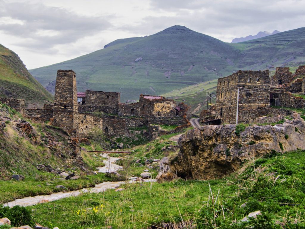 Селение Галиат горы Кавказ крепость