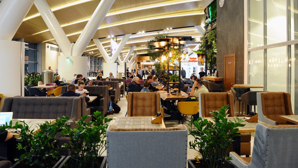 ресторан в аэропорту