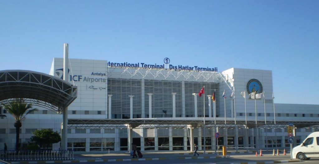 Аэропорт Антальи здание